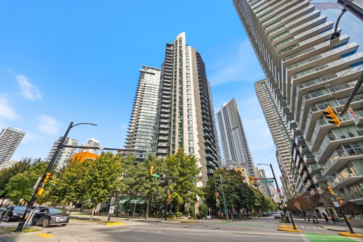 Photo 40 at 609 - 501 Pacific Street, Downtown VW, Vancouver West