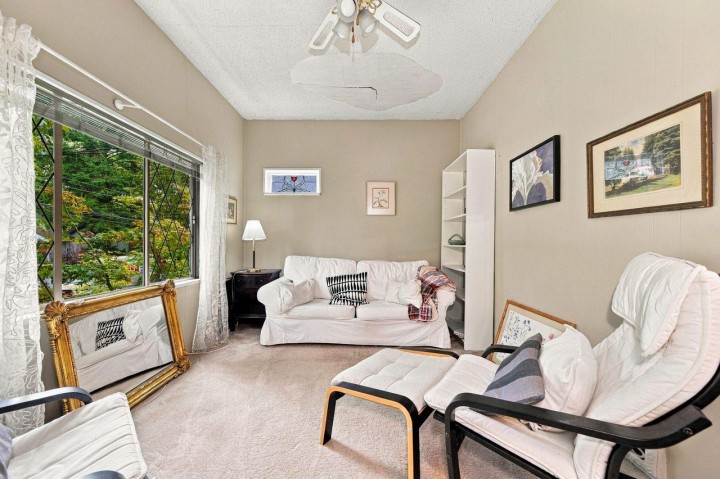 Photo 2 at 4153 John Street, Main, Vancouver East
