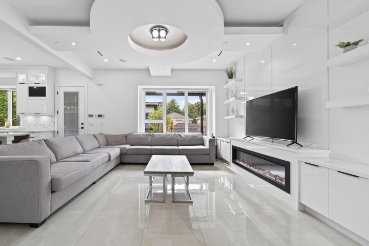 Photo 6 at 5835 Clarendon Street, Killarney VE, Vancouver East