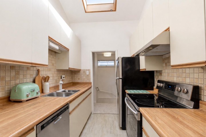 Photo 14 at 2493 Haywood Avenue, Dundarave, West Vancouver