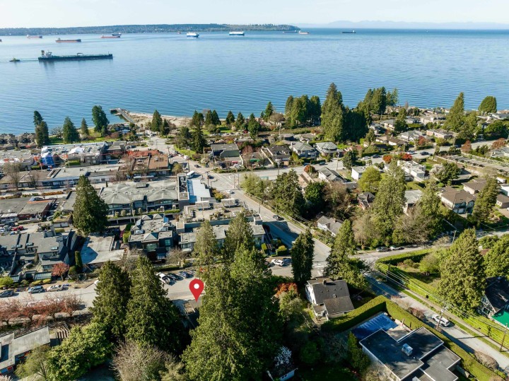 Photo 35 at 2493 Haywood Avenue, Dundarave, West Vancouver