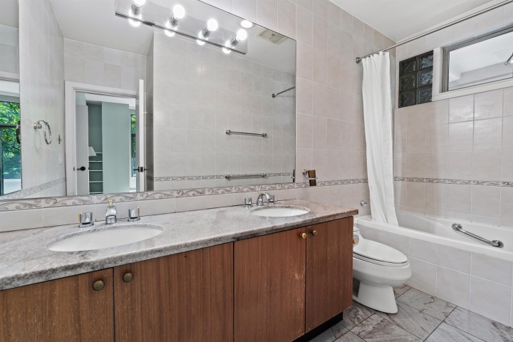 Photo 23 at 102 - 5850 Balsam Street, Kerrisdale, Vancouver West