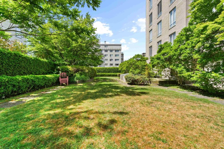 Photo 32 at 102 - 5850 Balsam Street, Kerrisdale, Vancouver West