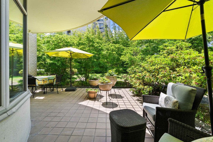 Photo 1 at 102 - 5850 Balsam Street, Kerrisdale, Vancouver West