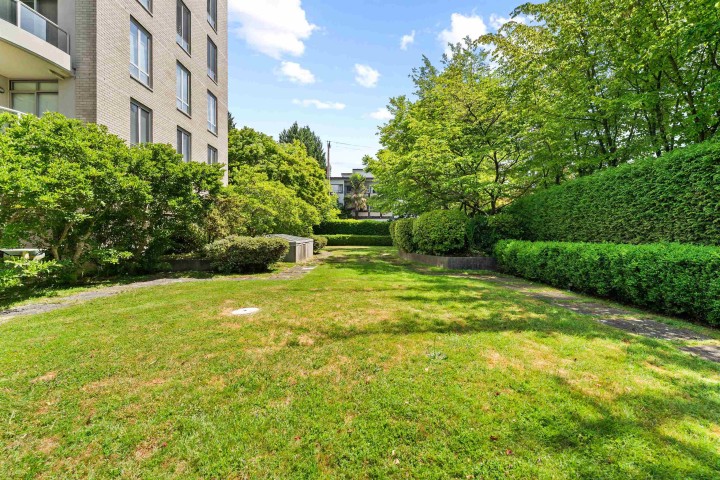 Photo 30 at 102 - 5850 Balsam Street, Kerrisdale, Vancouver West
