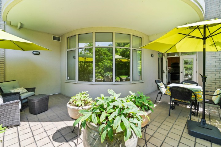 Photo 4 at 102 - 5850 Balsam Street, Kerrisdale, Vancouver West