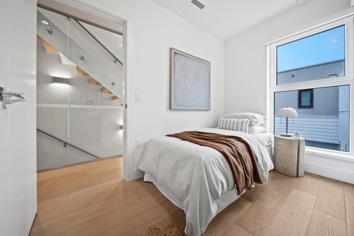 Photo 16 at 140 W Woodstock Avenue, Cambie, Vancouver West