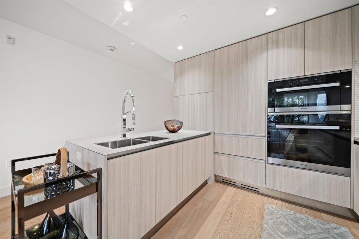 Photo 7 at 140 W Woodstock Avenue, Cambie, Vancouver West