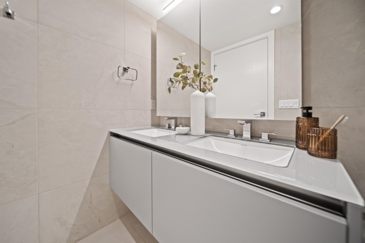 Photo 18 at 140 W Woodstock Avenue, Cambie, Vancouver West