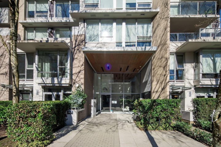 Photo 2 at 504 - 1675 W 8 Avenue, Fairview VW, Vancouver West