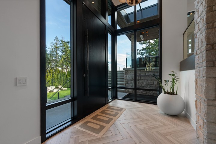 Photo 4 at 4799 Clovelly Walk, Caulfeild, West Vancouver