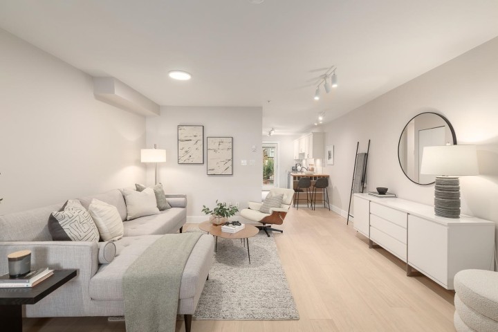 Photo 7 at 1680 E Pender Street, Hastings, Vancouver East