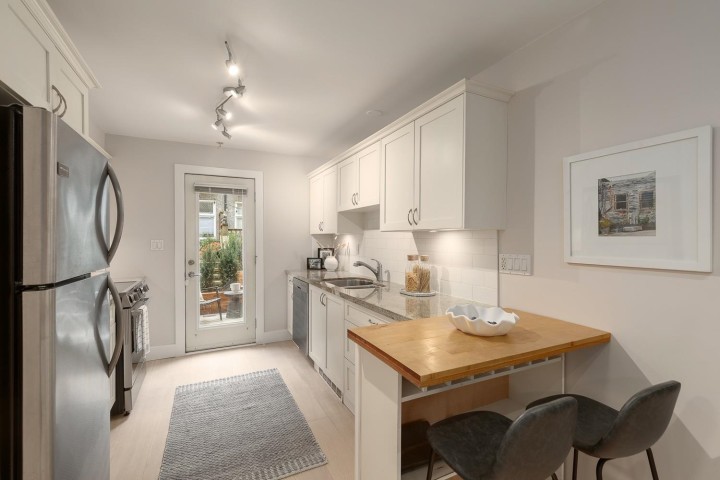Photo 14 at 1680 E Pender Street, Hastings, Vancouver East