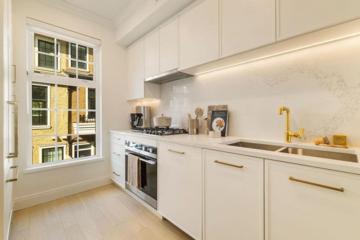 Photo 11 at 221 - 7789 Yukon Street, Marpole, Vancouver West
