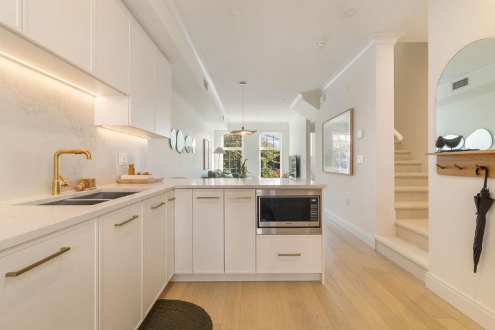 Photo 8 at 221 - 7789 Yukon Street, Marpole, Vancouver West