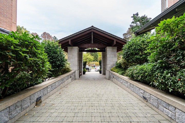 Photo 23 at 1406 - 4655 Valley Drive, Quilchena, Vancouver West