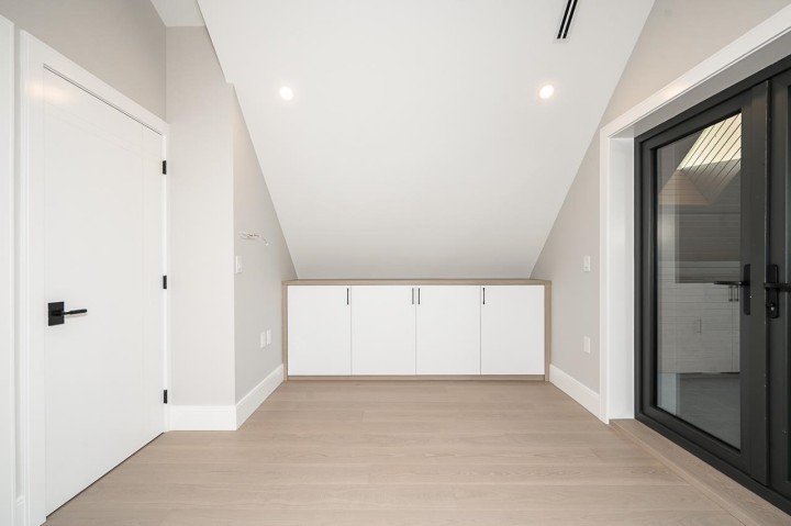 Photo 28 at 2 - 4579 W 11th Ave Avenue, Point Grey, Vancouver West