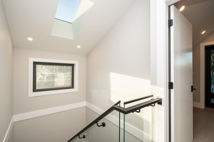 Photo 24 at 2 - 4579 W 11th Ave Avenue, Point Grey, Vancouver West