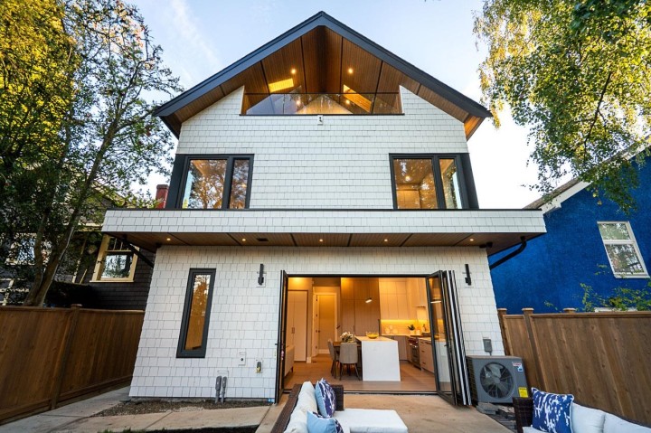 Photo 33 at 2 - 4579 W 11th Ave Avenue, Point Grey, Vancouver West
