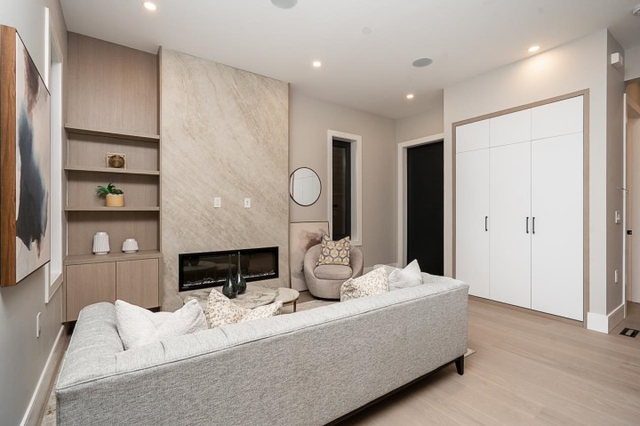 Photo 4 at 2 - 4579 W 11th Ave Avenue, Point Grey, Vancouver West