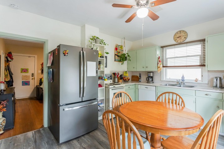 Photo 13 at 550 Cassiar Street, Renfrew VE, Vancouver East