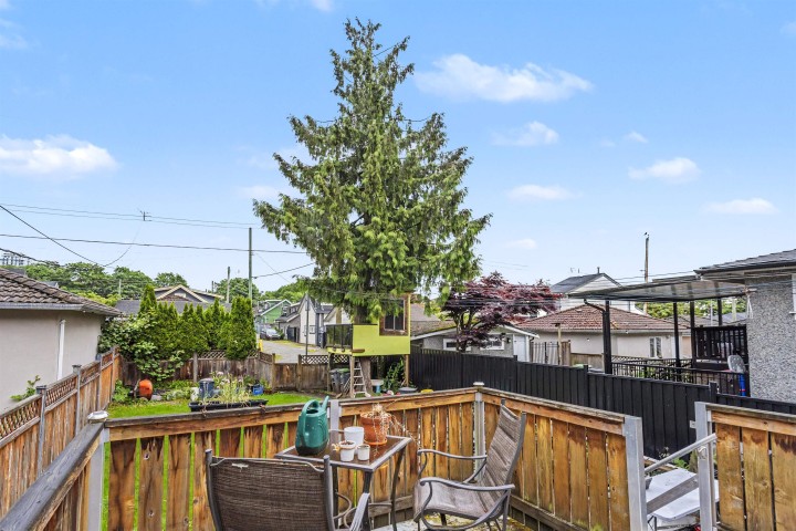 Photo 22 at 550 Cassiar Street, Renfrew VE, Vancouver East