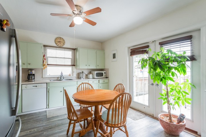Photo 11 at 550 Cassiar Street, Renfrew VE, Vancouver East