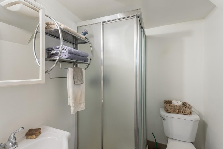 Photo 19 at 550 Cassiar Street, Renfrew VE, Vancouver East