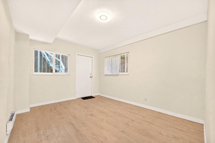 Photo 12 at 777 E Pender Street, Strathcona, Vancouver East