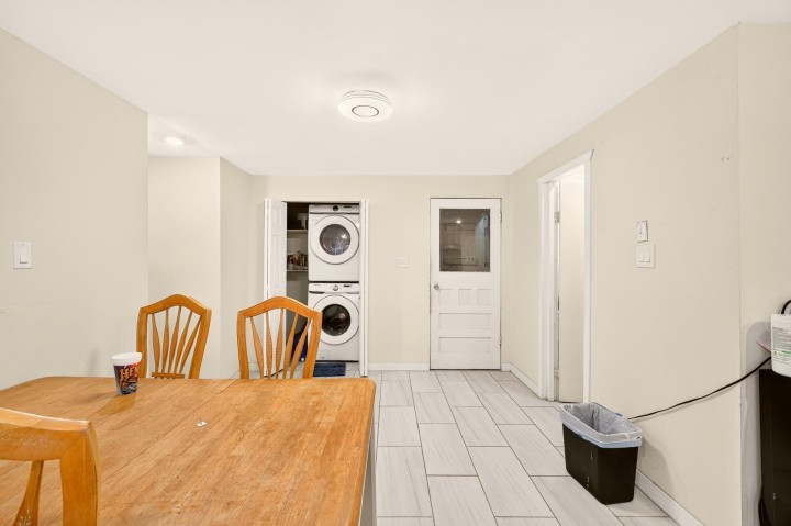 Photo 18 at 777 E Pender Street, Strathcona, Vancouver East