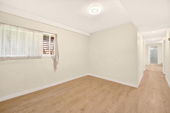 Photo 15 at 777 E Pender Street, Strathcona, Vancouver East