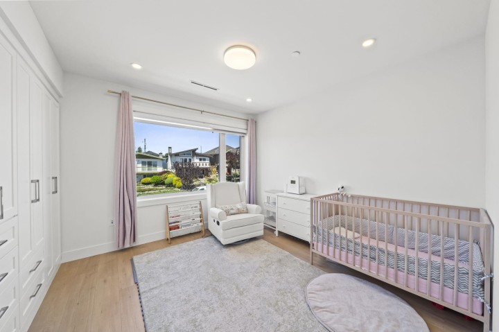 Photo 15 at 742 E 58th Avenue, South Vancouver, Vancouver East