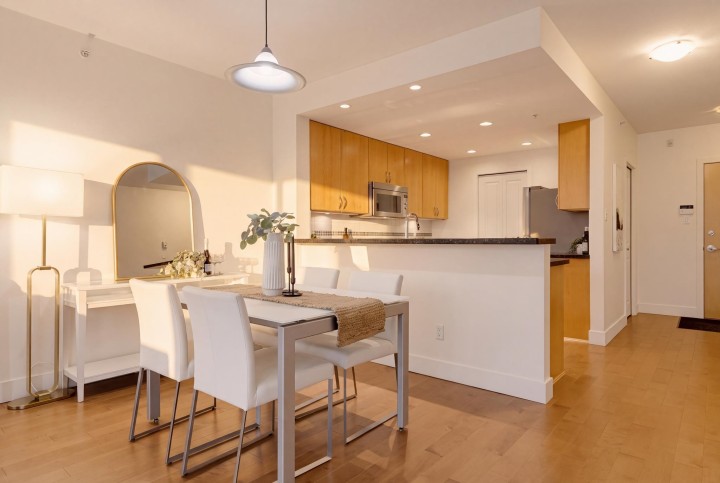 Photo 17 at 404 - 1428 W 6th Avenue, Fairview VW, Vancouver West
