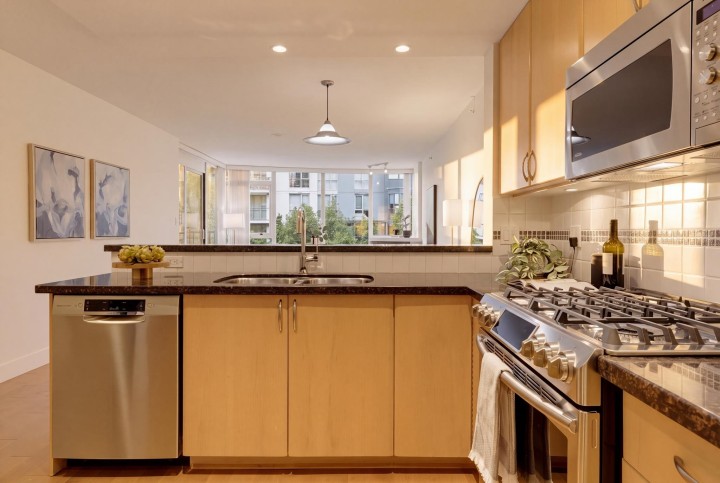 Photo 19 at 404 - 1428 W 6th Avenue, Fairview VW, Vancouver West