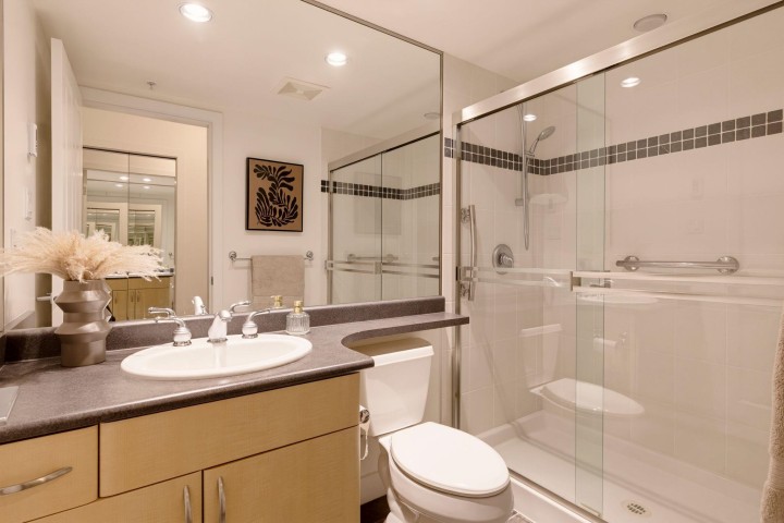 Photo 31 at 404 - 1428 W 6th Avenue, Fairview VW, Vancouver West