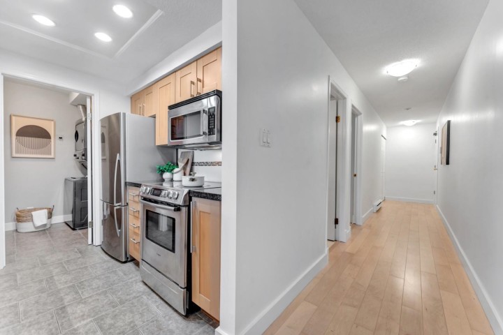 Photo 16 at 101 - 2412 Alder Street, Fairview VW, Vancouver West