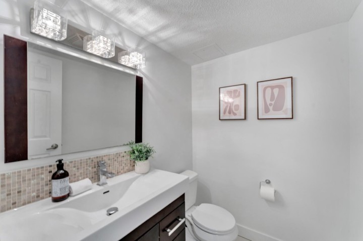 Photo 32 at 101 - 2412 Alder Street, Fairview VW, Vancouver West