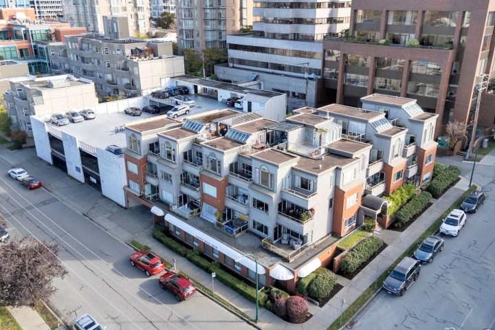 Photo 38 at 101 - 2412 Alder Street, Fairview VW, Vancouver West