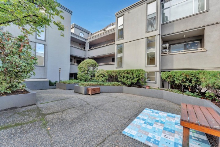 Photo 35 at 101 - 2412 Alder Street, Fairview VW, Vancouver West