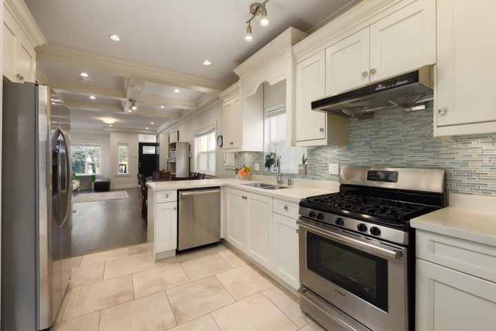 Photo 13 at 1176 E King Edward Avenue, Knight, Vancouver East