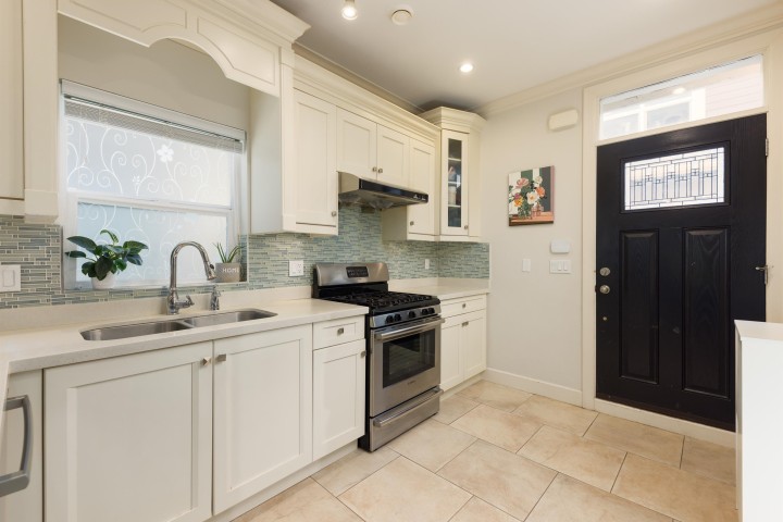Photo 11 at 1176 E King Edward Avenue, Knight, Vancouver East