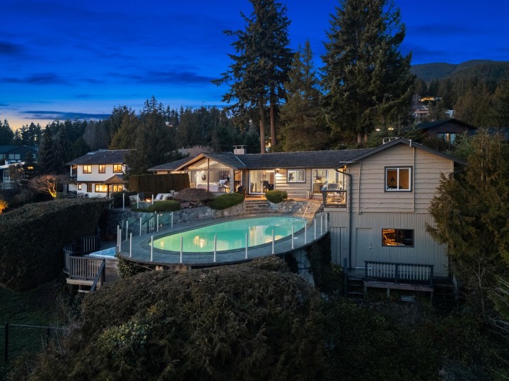 Photo 1 at 4570 Woodgreen Court, Cypress Park Estates, West Vancouver