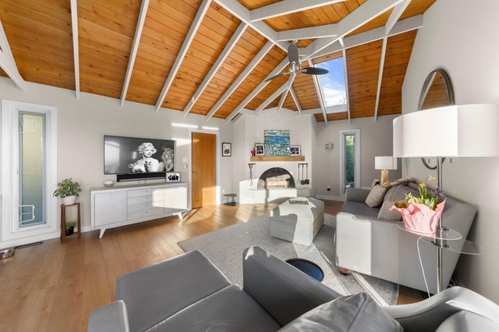 Photo 15 at 4570 Woodgreen Court, Cypress Park Estates, West Vancouver