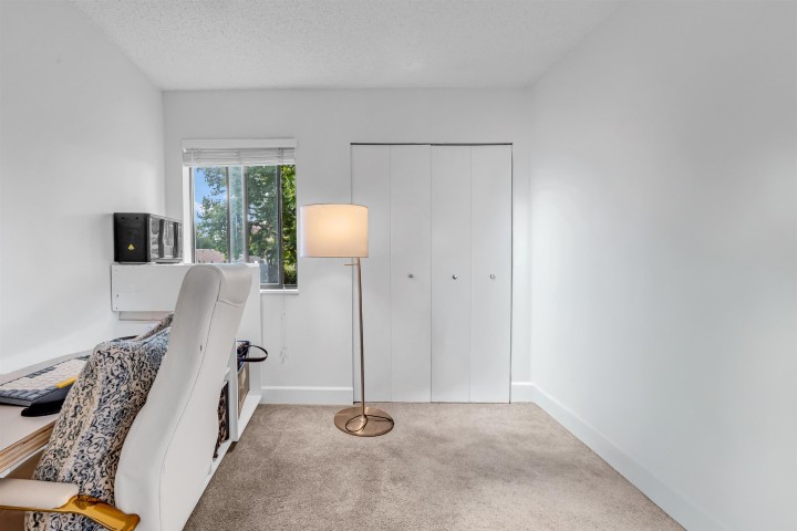 Photo 12 at 7237 Quatsino Drive, Champlain Heights, Vancouver East