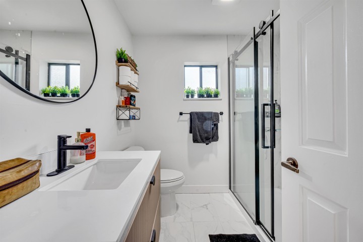 Photo 14 at 7237 Quatsino Drive, Champlain Heights, Vancouver East