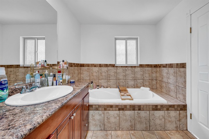 Photo 15 at 7237 Quatsino Drive, Champlain Heights, Vancouver East