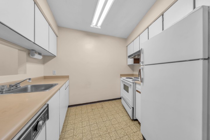 Photo 23 at 110 - 2222 Prince Edward Street, Mount Pleasant VE, Vancouver East