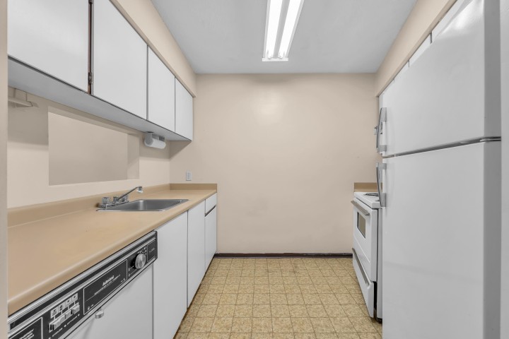 Photo 22 at 110 - 2222 Prince Edward Street, Mount Pleasant VE, Vancouver East