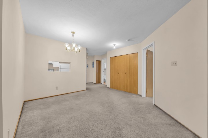 Photo 9 at 110 - 2222 Prince Edward Street, Mount Pleasant VE, Vancouver East