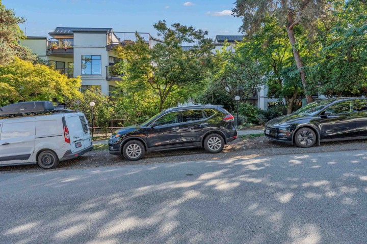 Photo 31 at 110 - 2222 Prince Edward Street, Mount Pleasant VE, Vancouver East